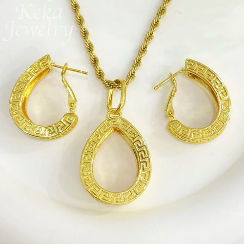 18K Gold Plated Pendant Necklace & Earring Set