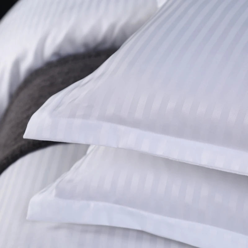 3Pcs White Satin Stripe Hotel Style Duvet Cover Set, Breathable Soft Fabric, 1 Duvet Cover 2 Pillowcases (Without Filler),