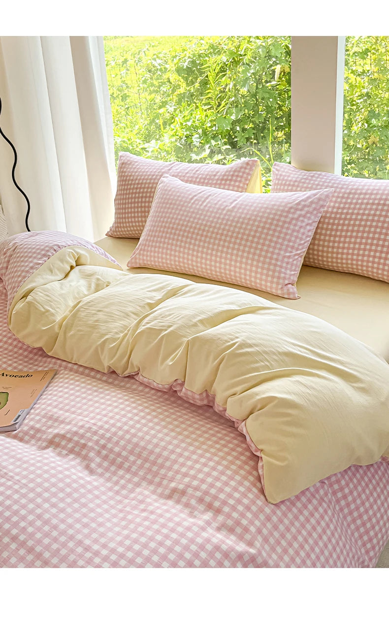3pcs Simple, soft and skin-friendly duvet cover 3-piece set (1 duvet cover +2 pillowcases) (without core)Striped checkered